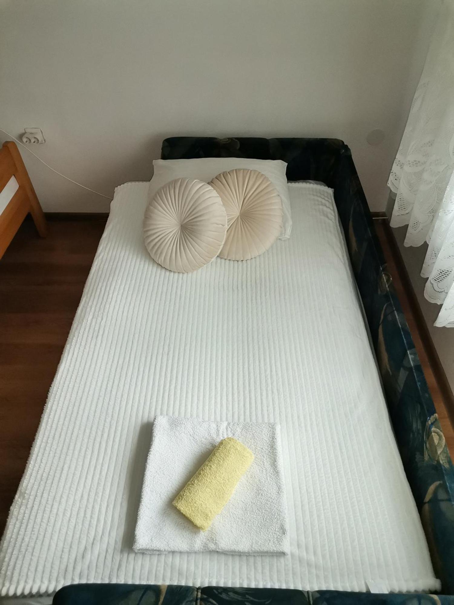 Aki Apartment Drvar Luaran gambar