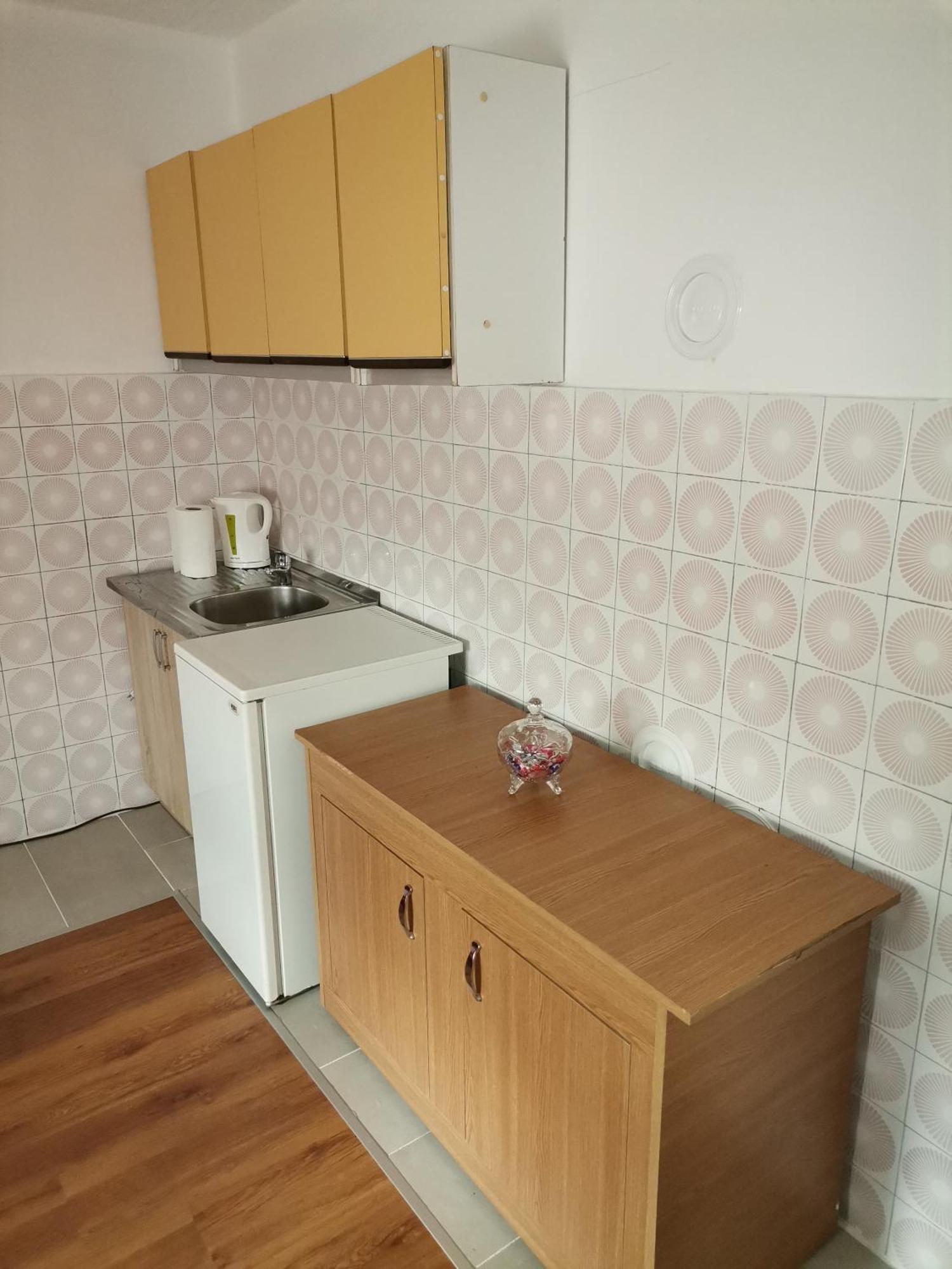 Aki Apartment Drvar Luaran gambar